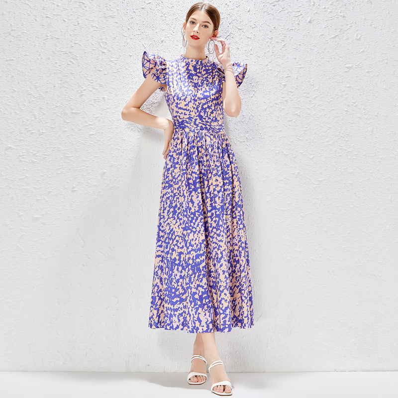 Elegant Maxi Dress in - by Malbusaat