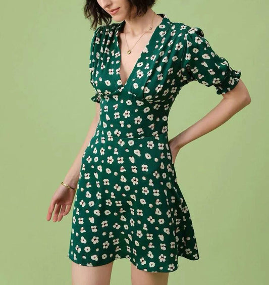 Floral V-Neck Waist Trimming Short Dress in - by Malbusaat