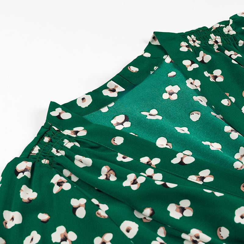 Floral V-Neck Waist Trimming Short Dress in - by Malbusaat