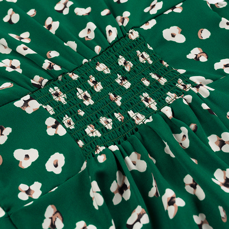 Floral V-Neck Waist Trimming Short Dress in - by Malbusaat