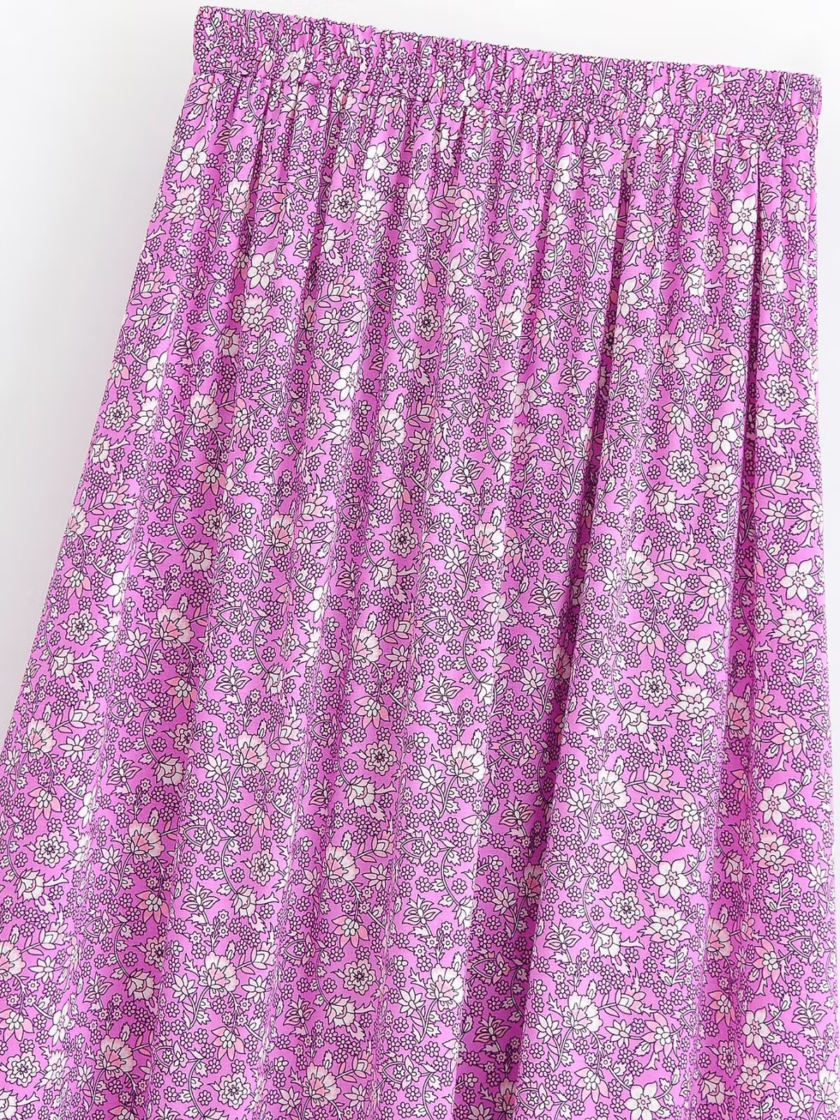 Floral High Waist Midi Skirt in - by Malbusaat