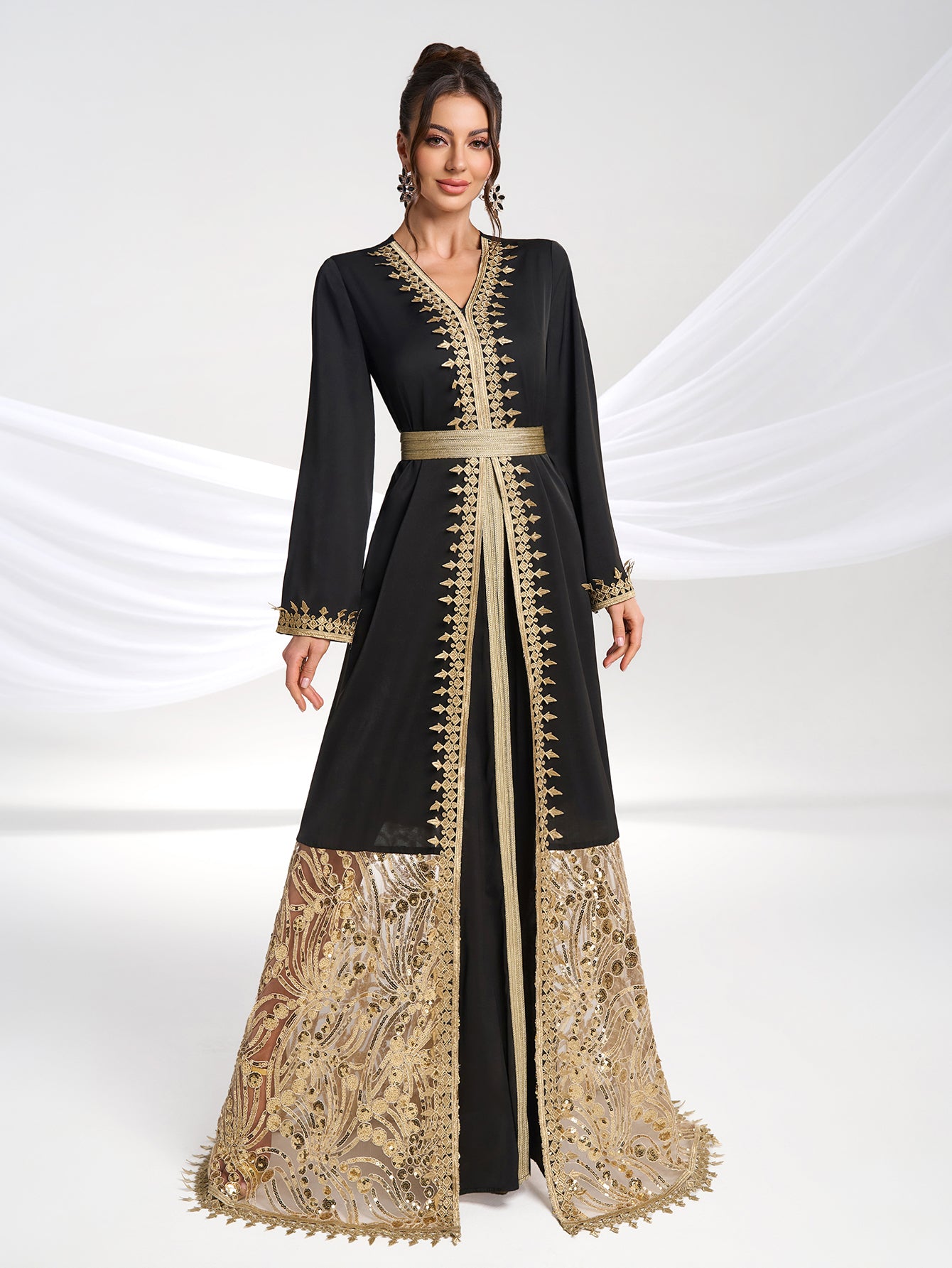 Elegant Maxi Dress in Black - by Malbusaat