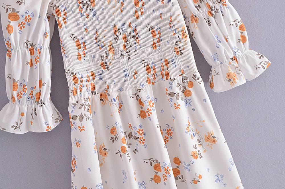 Autumn Floral Print Retro Square Collar Pleated Sleeve Dress in - by Malbusaat