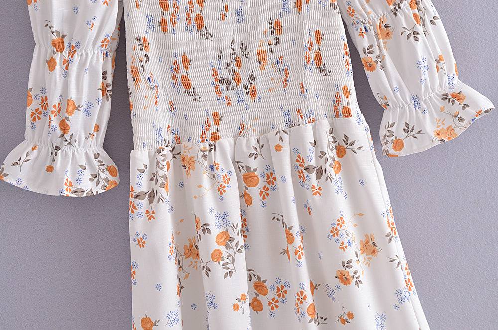 Autumn Floral Print Retro Square Collar Pleated Sleeve Dress in - by Malbusaat