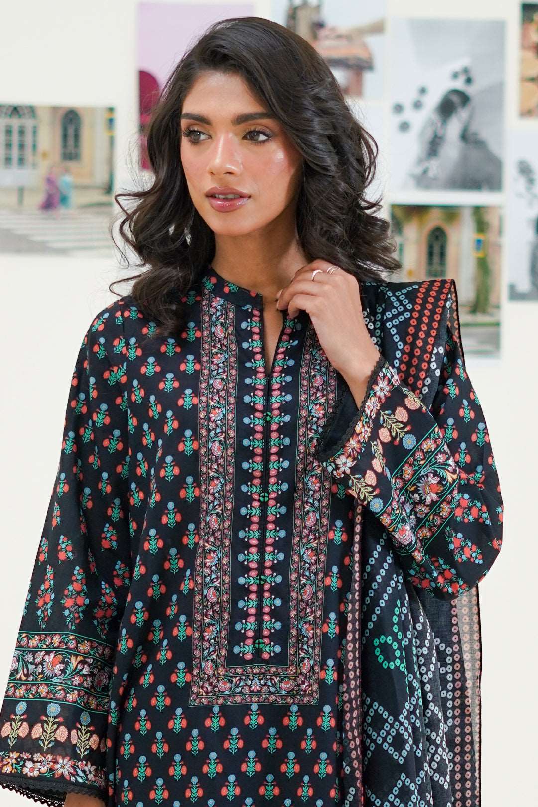 Black Floral Kurta in - Pakistani Dresses by Malbusaat