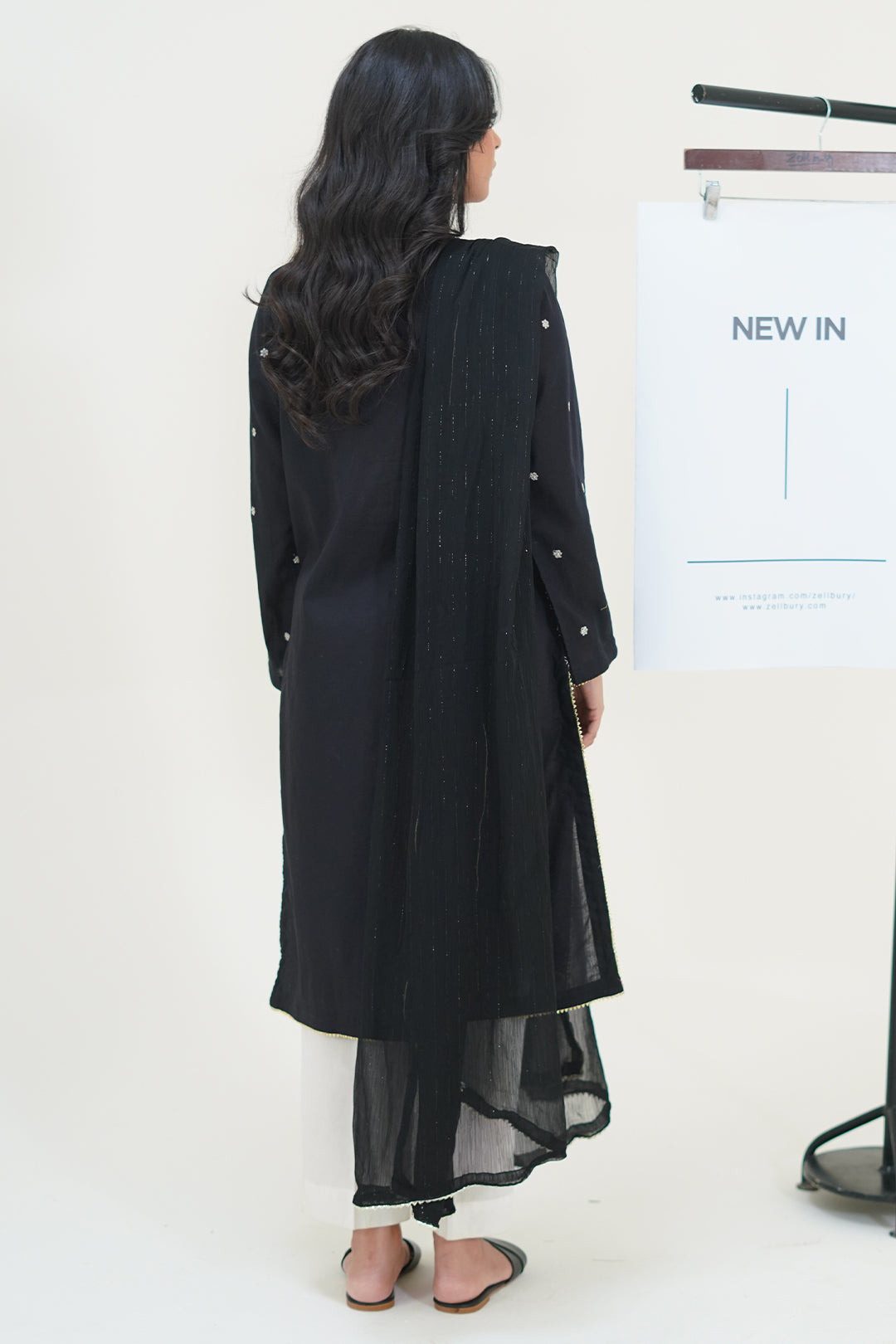 Black Kurta Set in - Pakistani Dresses by Malbusaat