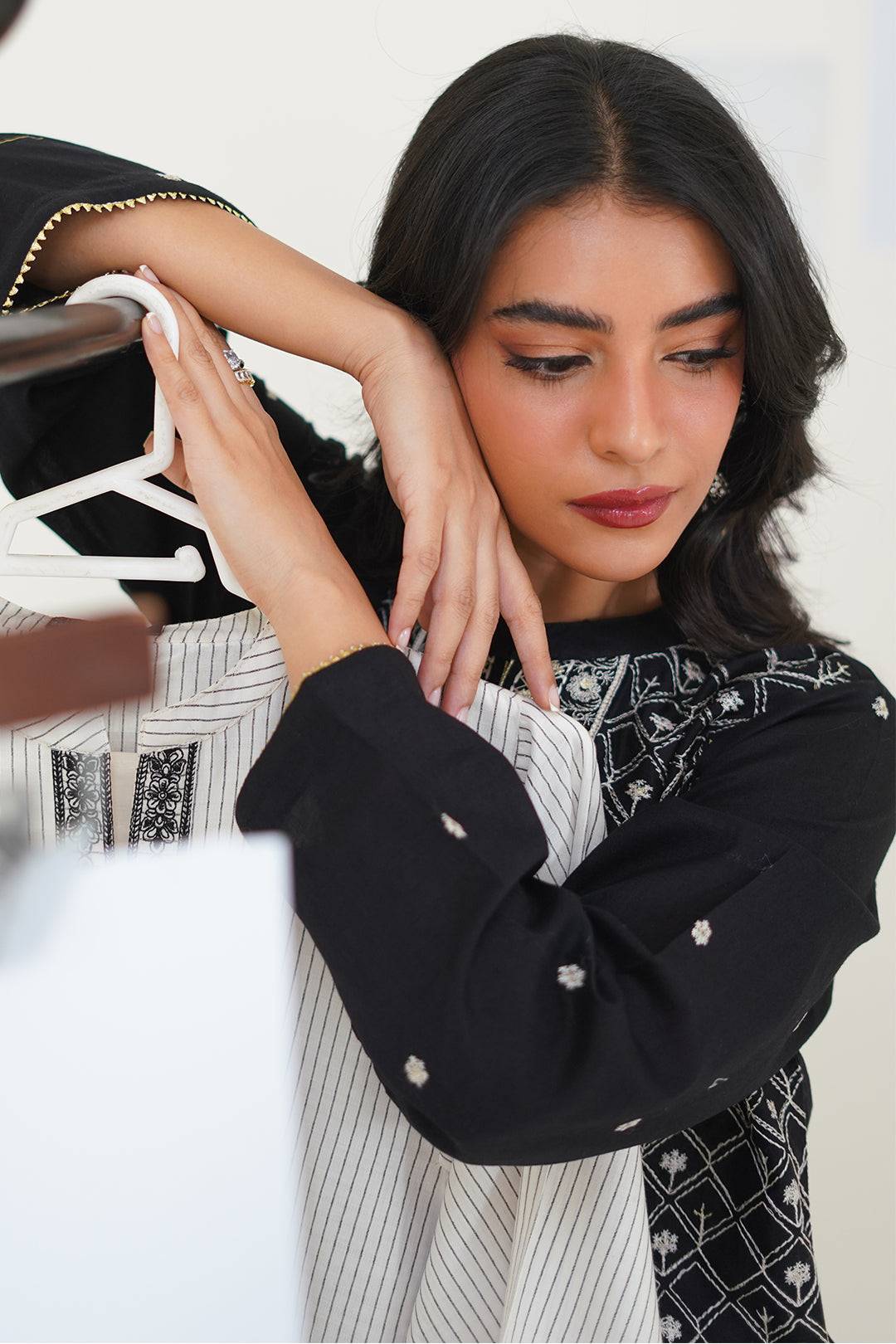 Black Kurta Set in - Pakistani Dresses by Malbusaat