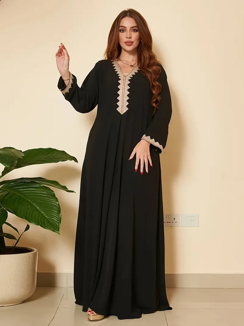 Black Plus Size Colorblock Lace Maxi Dress in - by Malbusaat