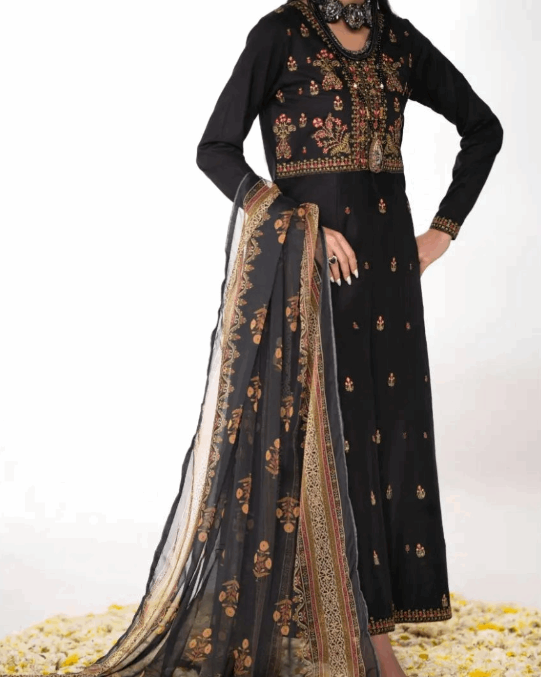 Elegant Black Traditional Suit with Floral Detailing in - Pakistani Dresses by Malbusaat
