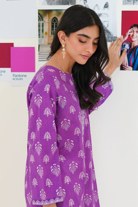 Everyday Look Stylish Kurta in - Pakistani Dresses by Malbusaat