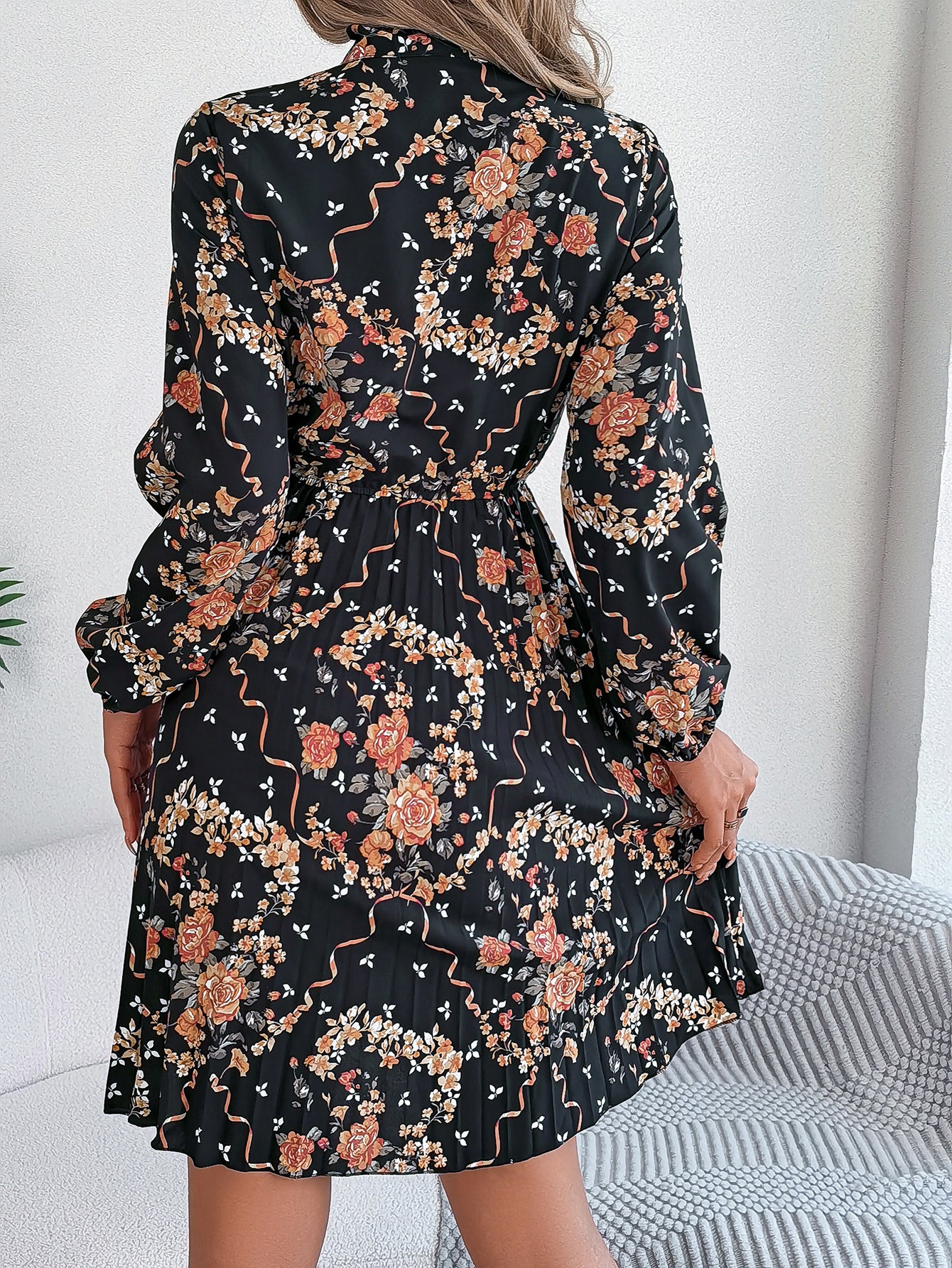 Elegant Floral Lace-Up Waist Dress in - by Malbusaat