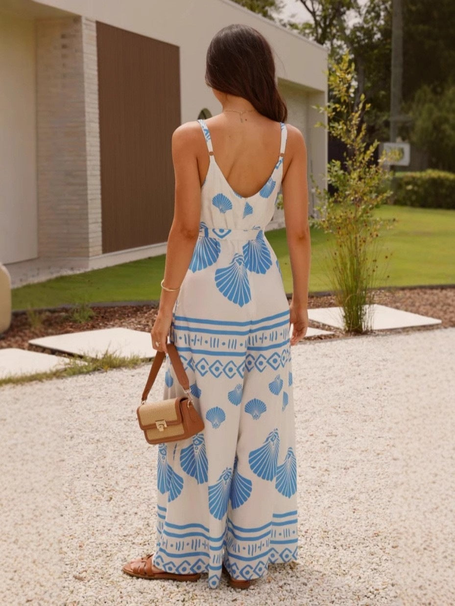 Printed V-neck Wide Leg Jumpsuit in - by Malbusaat