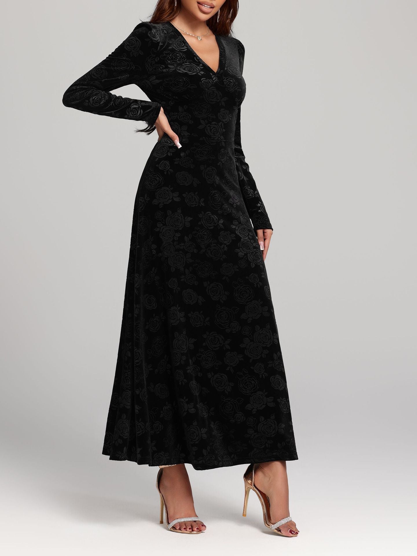 V-Neck Long Sleeve Pleuche Maxi in - by Malbusaat