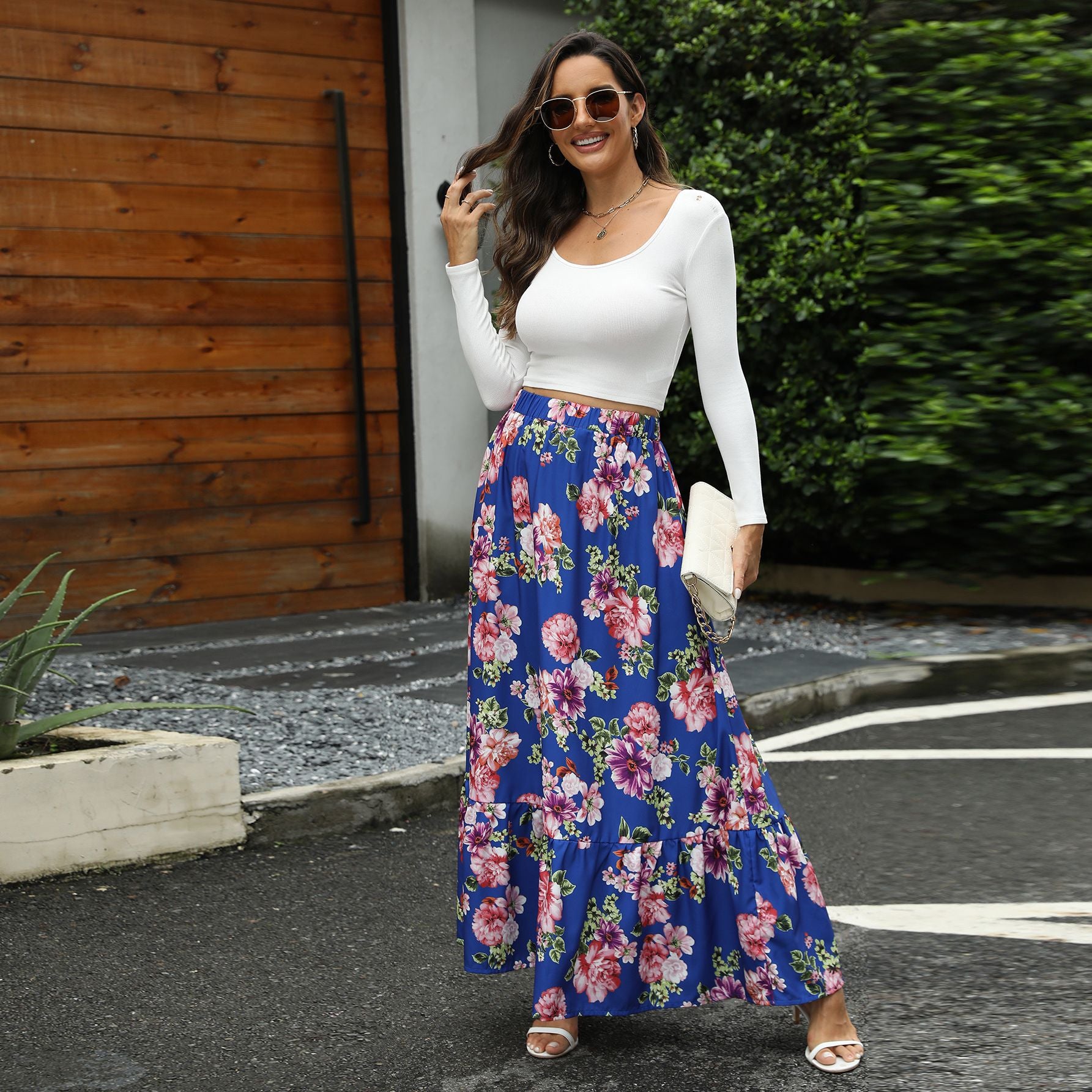 Retro Floral Ruffled Swing Skirt in - by Malbusaat