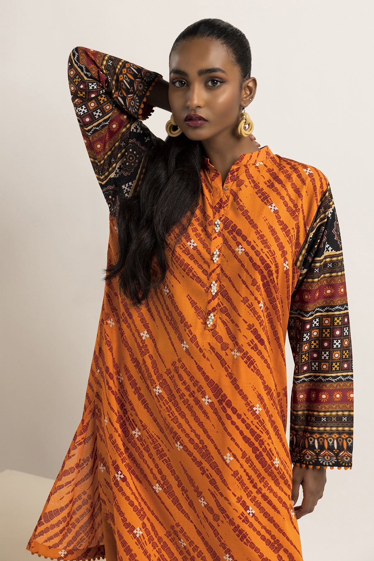 Printed Lawn Fabrics 2 Piece Top Bottoms in - by Malbusaat