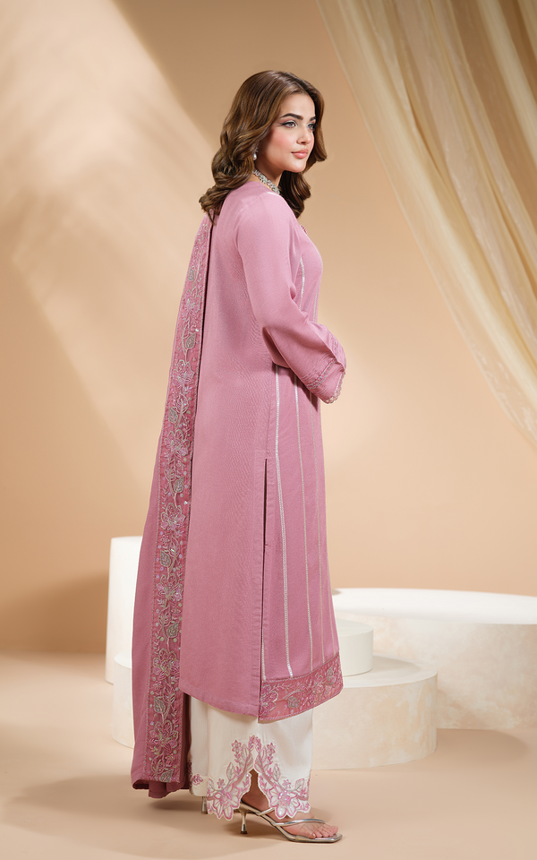 Blush Mauve Embroidered Dhanak Suit by Malbusaat featuring elegant embroidery and stylish design