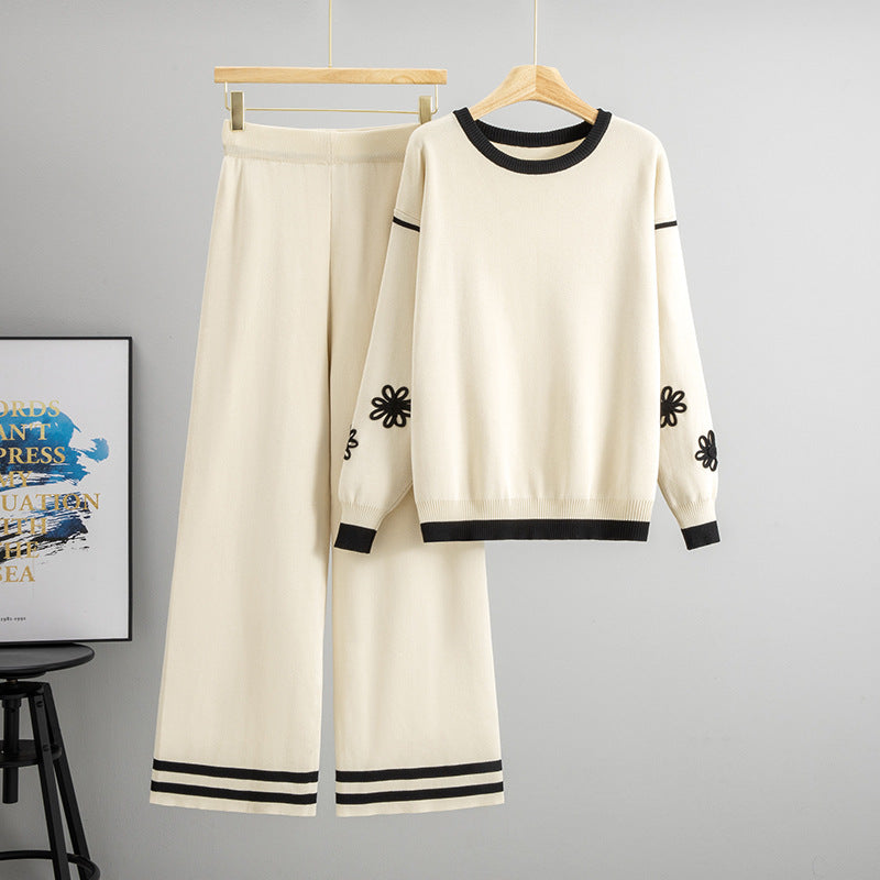Casual Cream Loose Knit Two Piece Set for Women with Floral Details and Black Accents