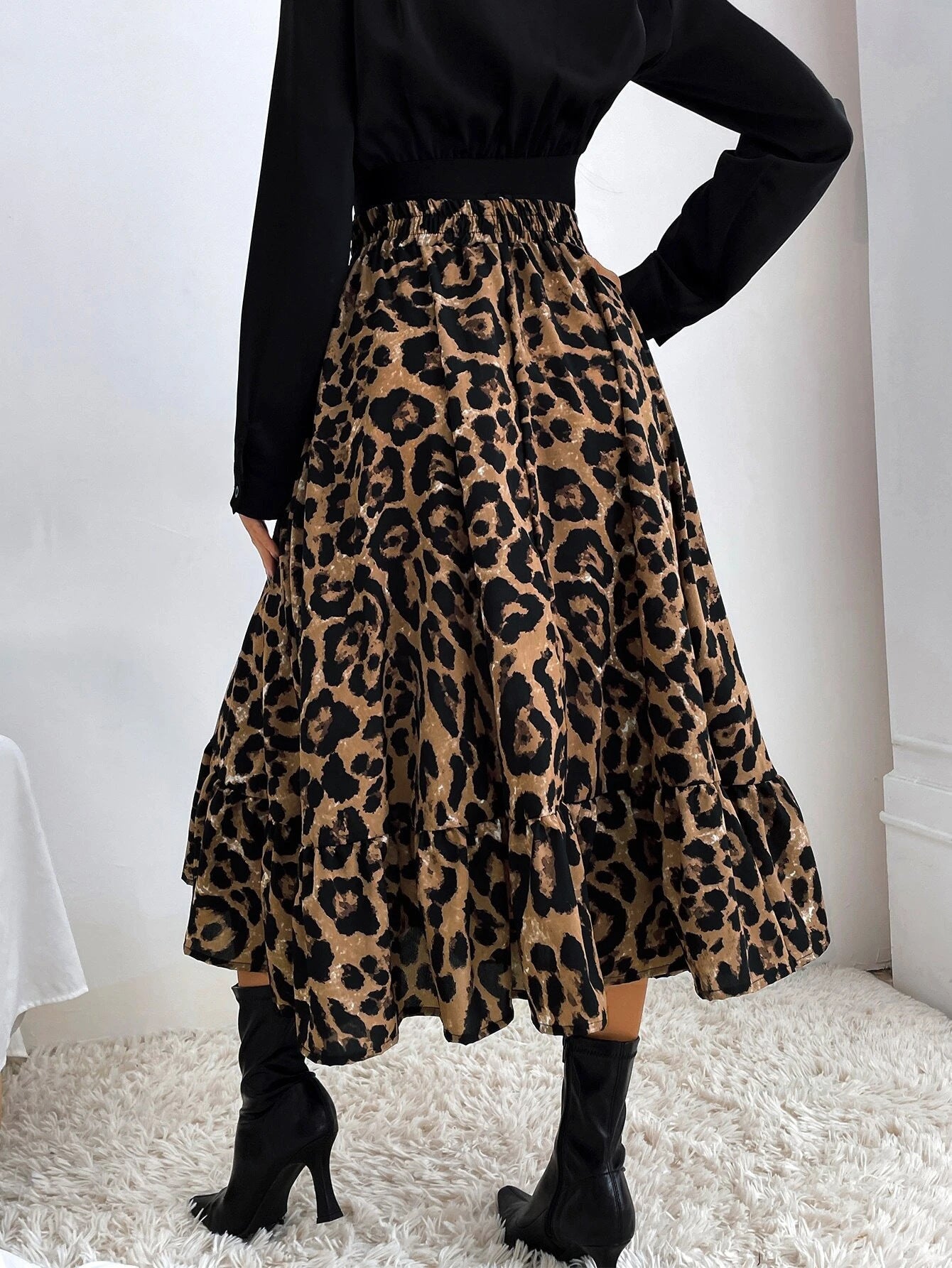 Leopard High Waist Loose Swing Skirt in - by Malbusaat