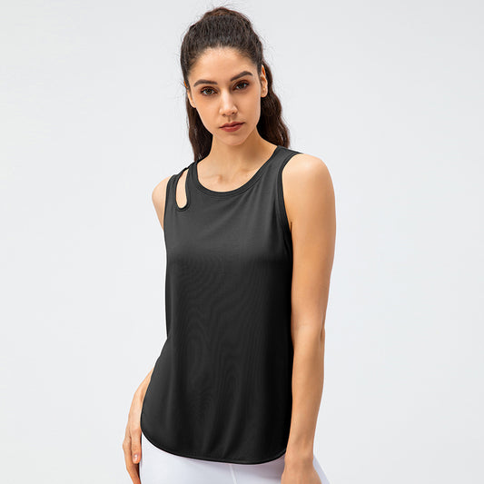 Loose Casual Running Quick-Drying Sports Blouse in - by Malbusaat