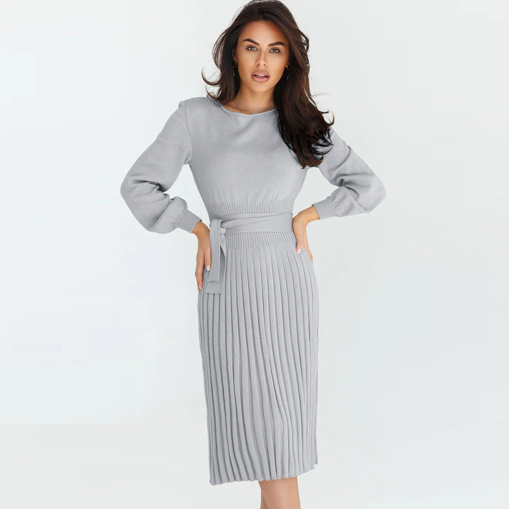 Mid-Length Slim-Fit Sweater Skirt in - by Malbusaat