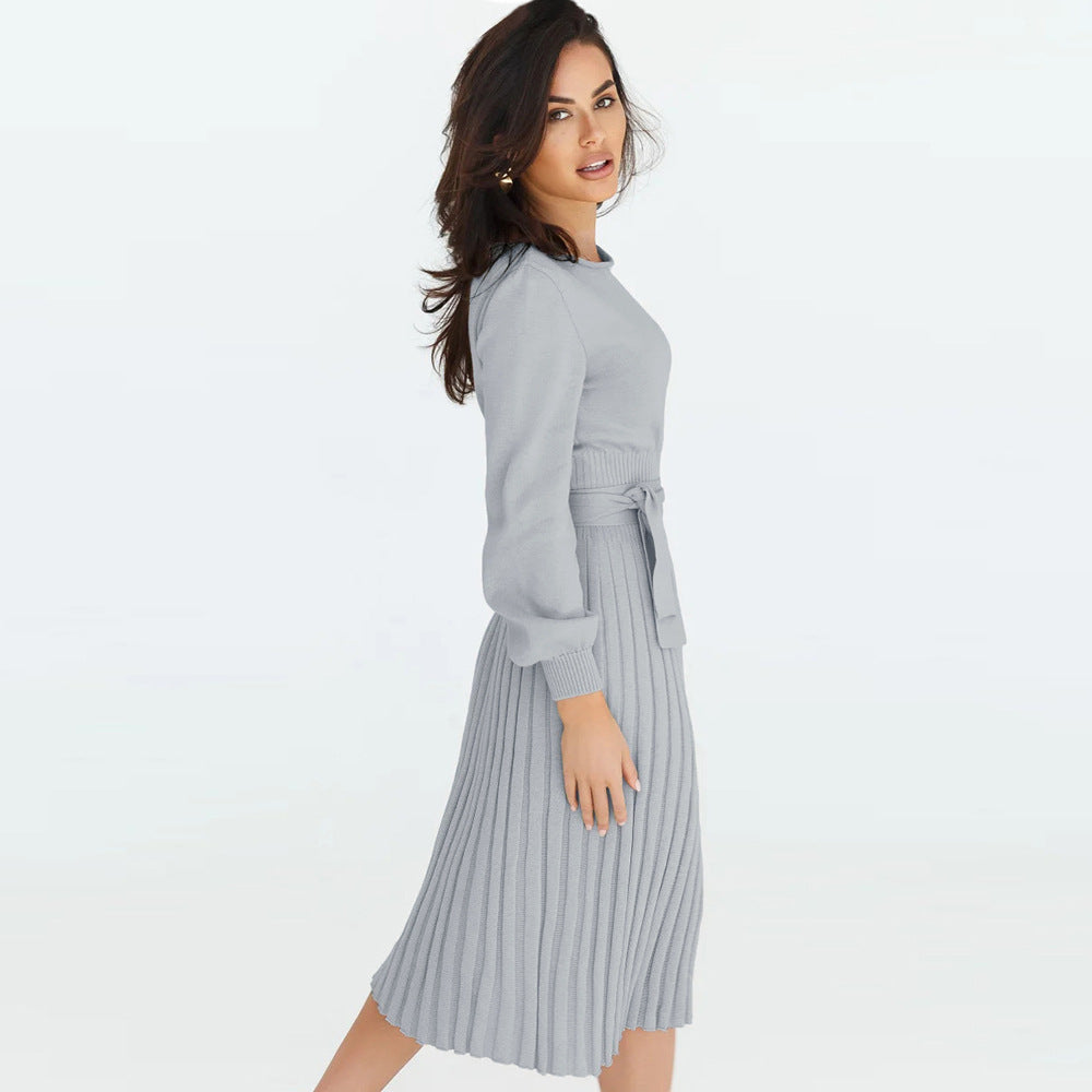 Mid-Length Slim-Fit Sweater Skirt in - by Malbusaat