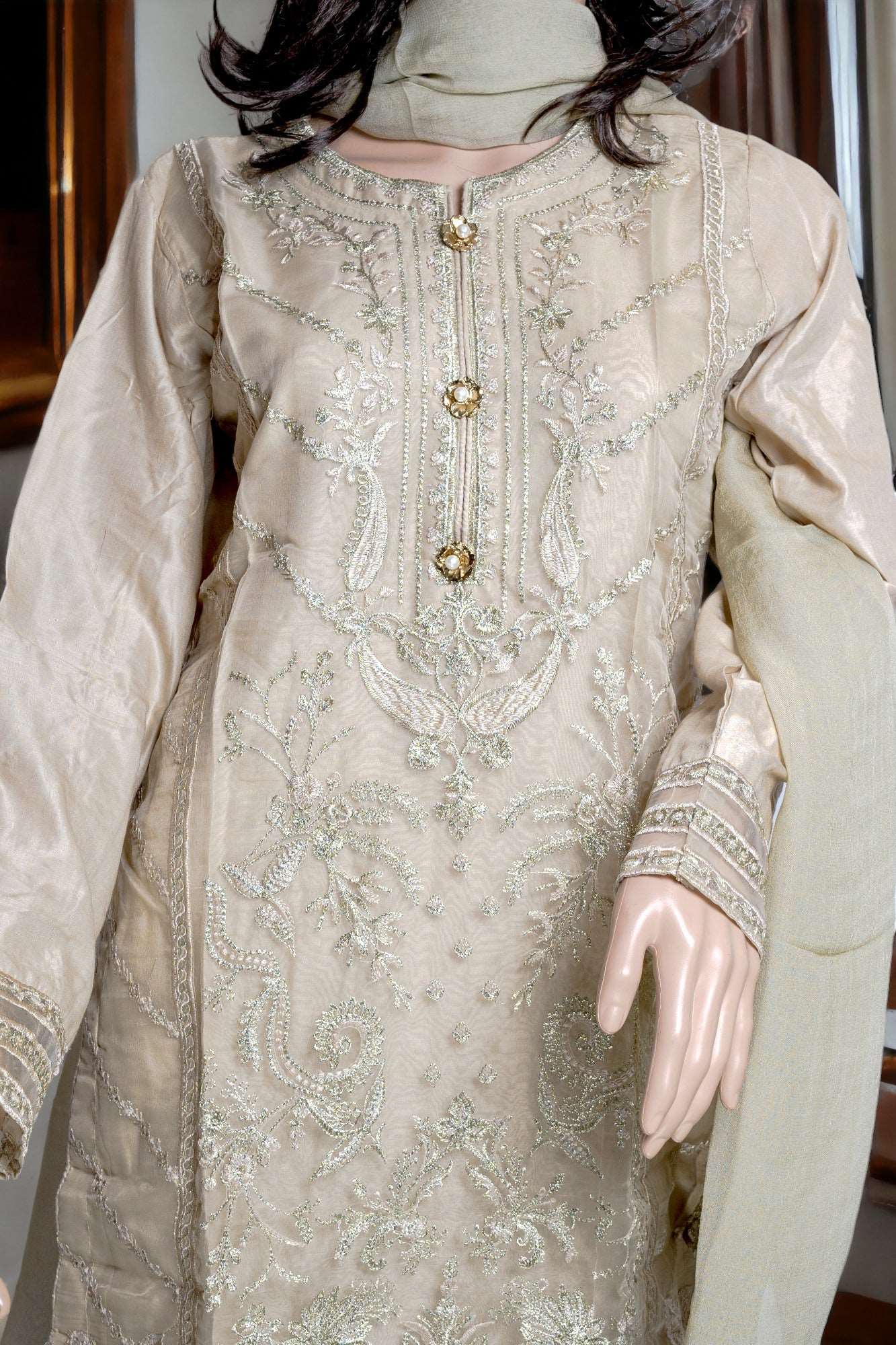 Shop 3PCS FORMAL EMBROIDERED DRESS by Malbusaat, versatile Pakistani Dress at Malbusaat. Ready-made desi suits, Pakistani designer dresses online UK.