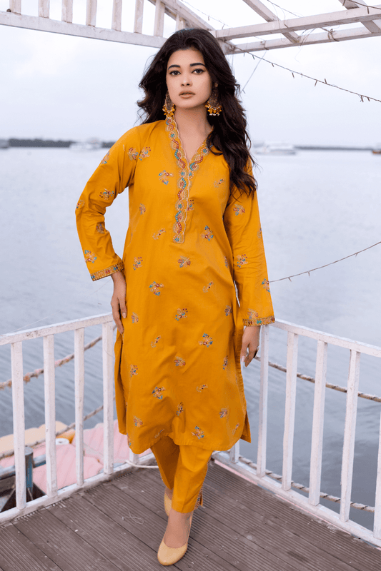 Shop Beautiful Two Piece Vibrant Suit by Malbusaat, versatile Pakistani Dresses at Malbusaat. Ready-made desi suits, Pakistani designer dresses online UK.