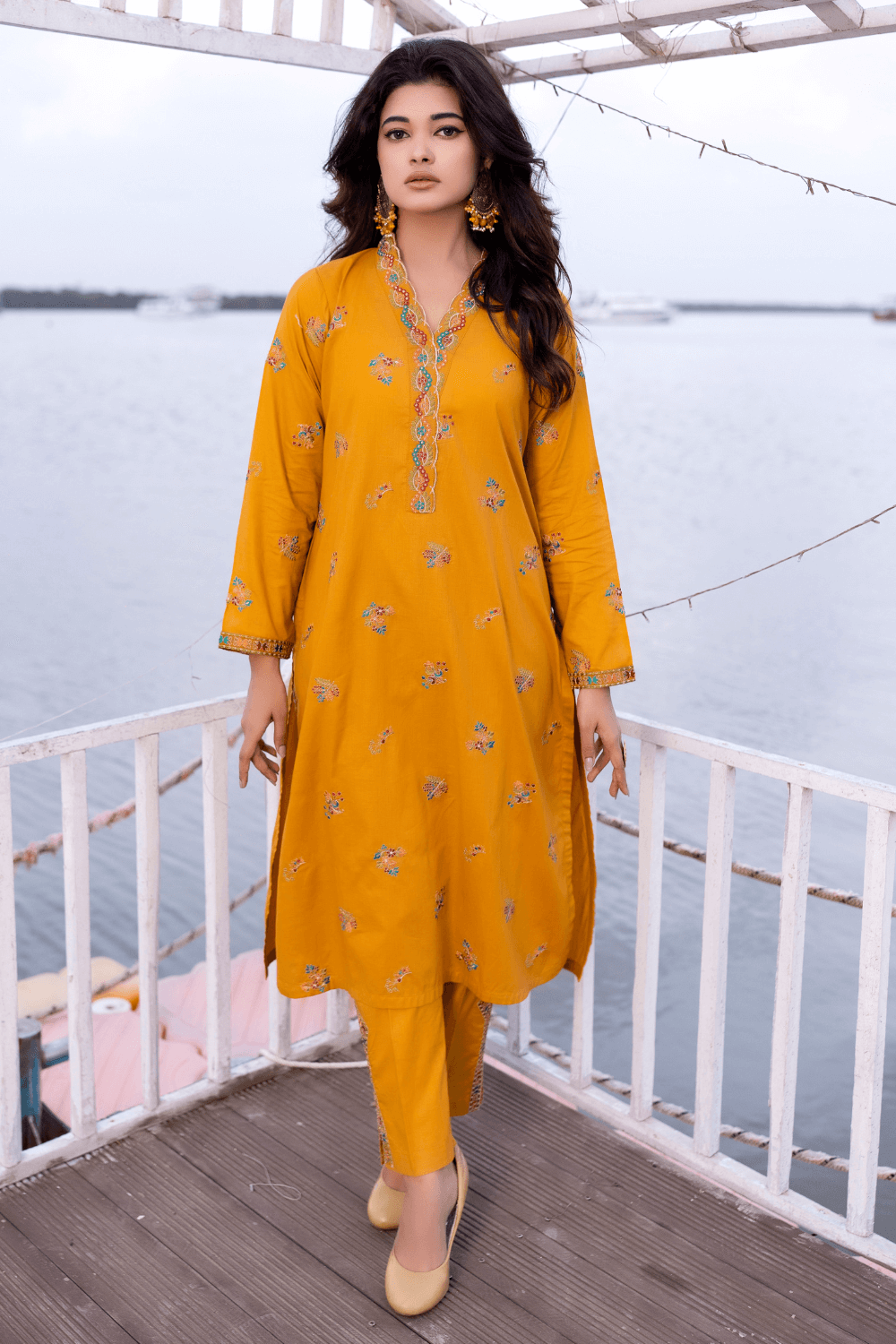 Shop Beautiful Two Piece Vibrant Suit by Malbusaat, versatile Pakistani Dresses at Malbusaat. Ready-made desi suits, Pakistani designer dresses online UK.