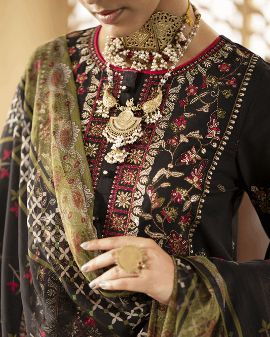 Shop Black and Green Traditional Suit by Malbusaat, versatile Pakistani Dresses at Malbusaat. Ready-made desi suits, Pakistani designer dresses online UK.