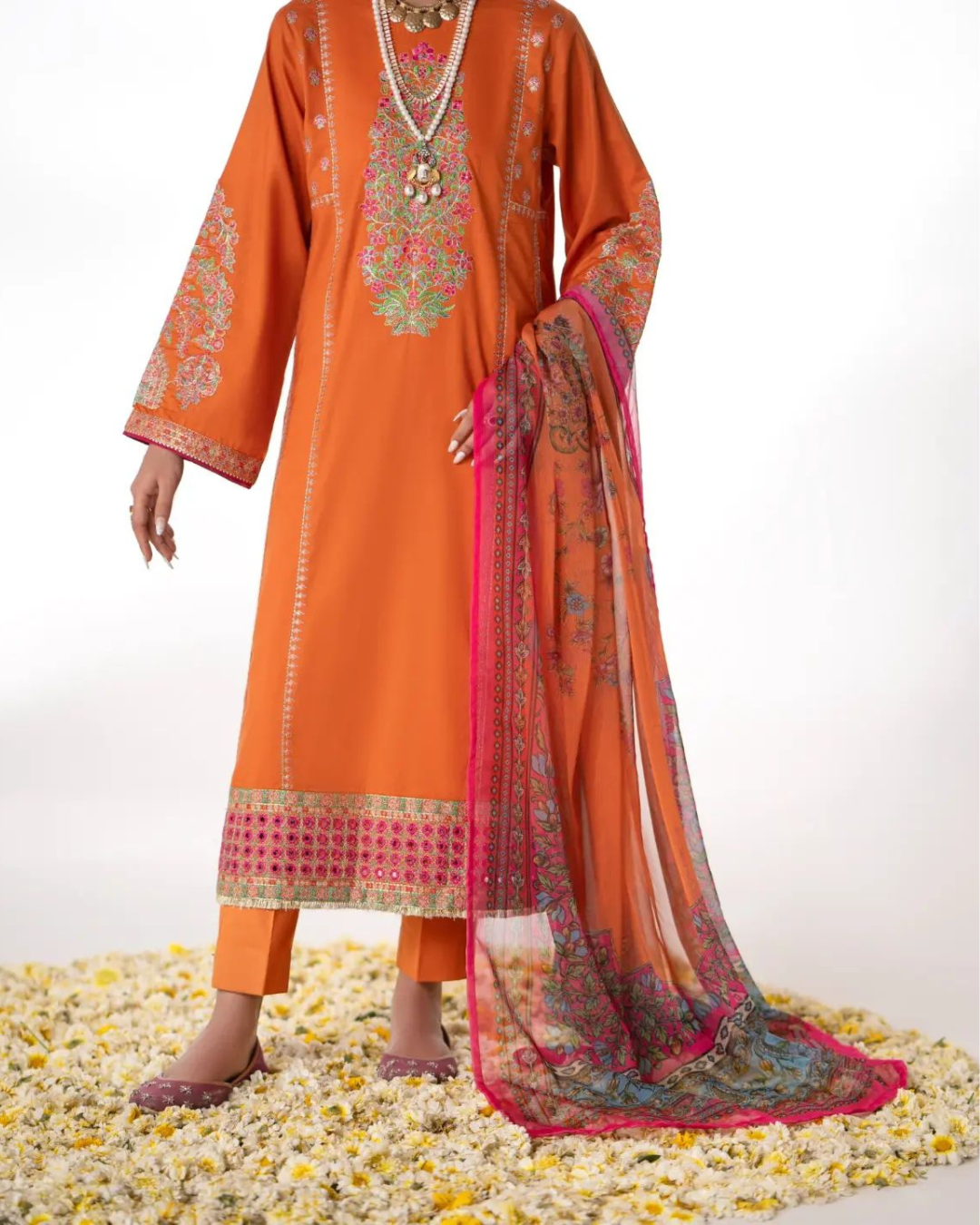 Shop Elegant Vibrant Cotton 3PC Suit by Malbusaat, versatile Pakistani Dresses at Malbusaat. Ready-made desi suits, Pakistani designer dresses online UK.