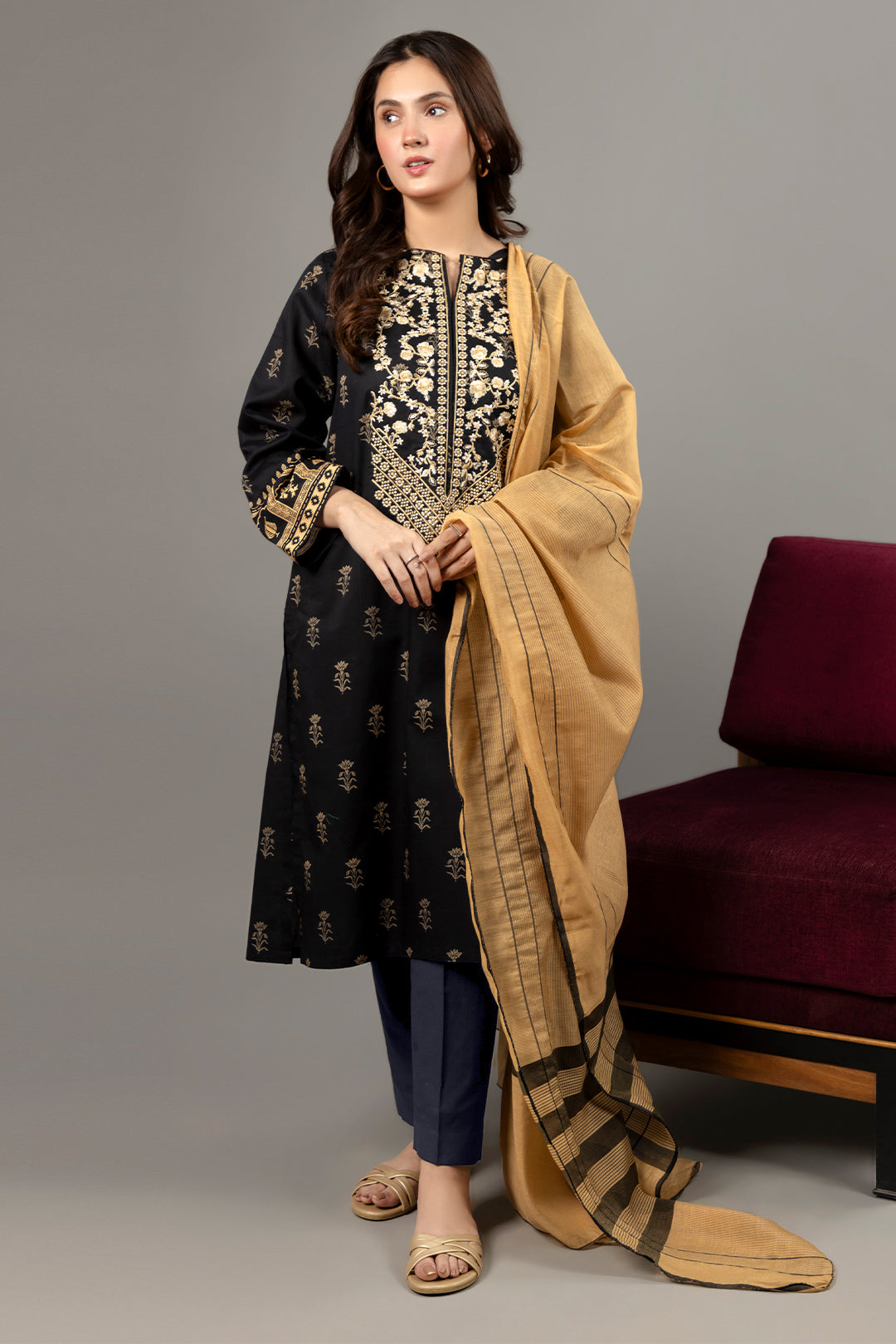 Shop Embroidered Black Kurta Dupatta Trouser Set by Malbusaat, versatile Pakistani Dress at Malbusaat. Ready-made desi suits, Pakistani designer dresses online UK.