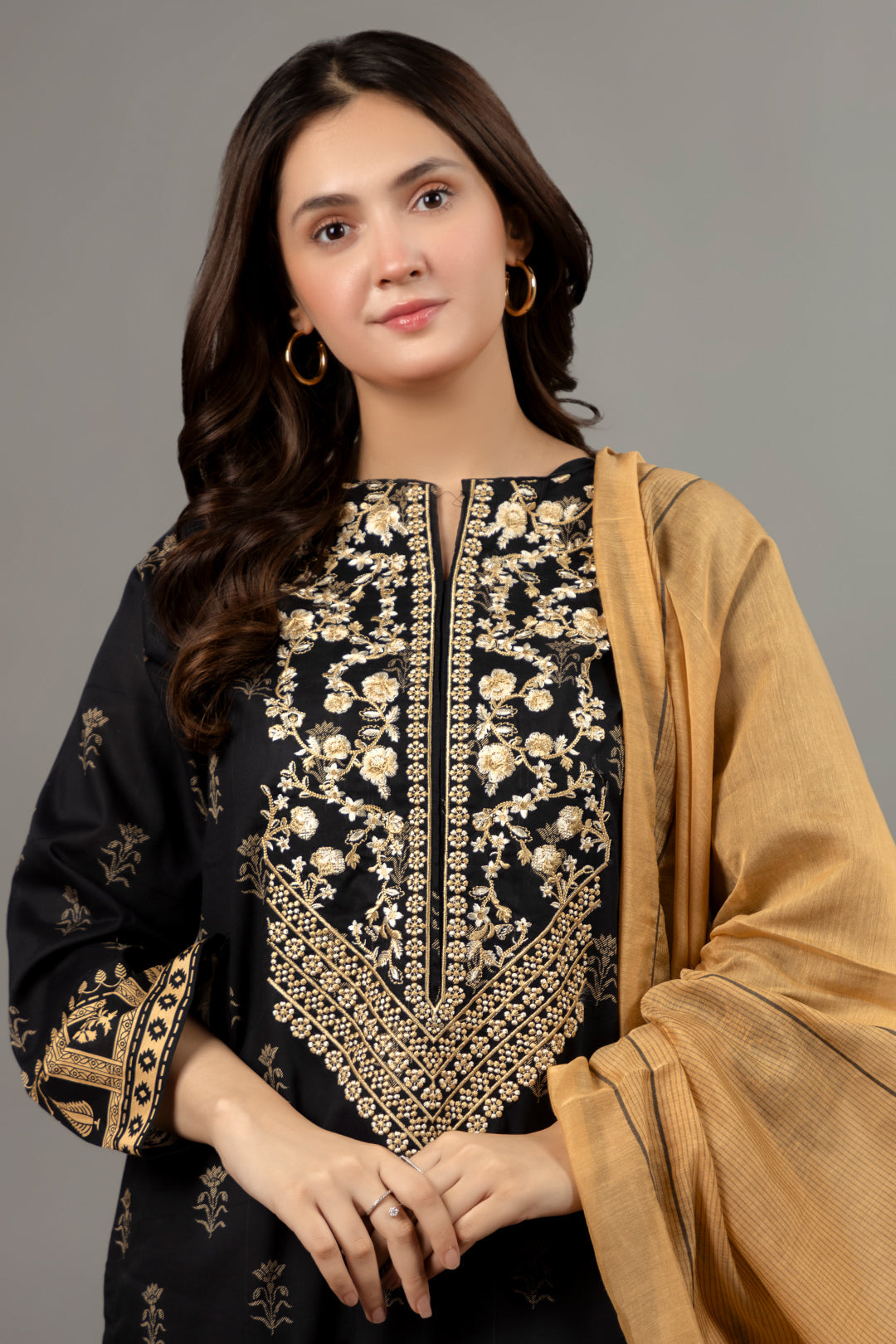 Shop Embroidered Black Kurta Dupatta Trouser Set by Malbusaat, versatile Pakistani Dress at Malbusaat. Ready-made desi suits, Pakistani designer dresses online UK.