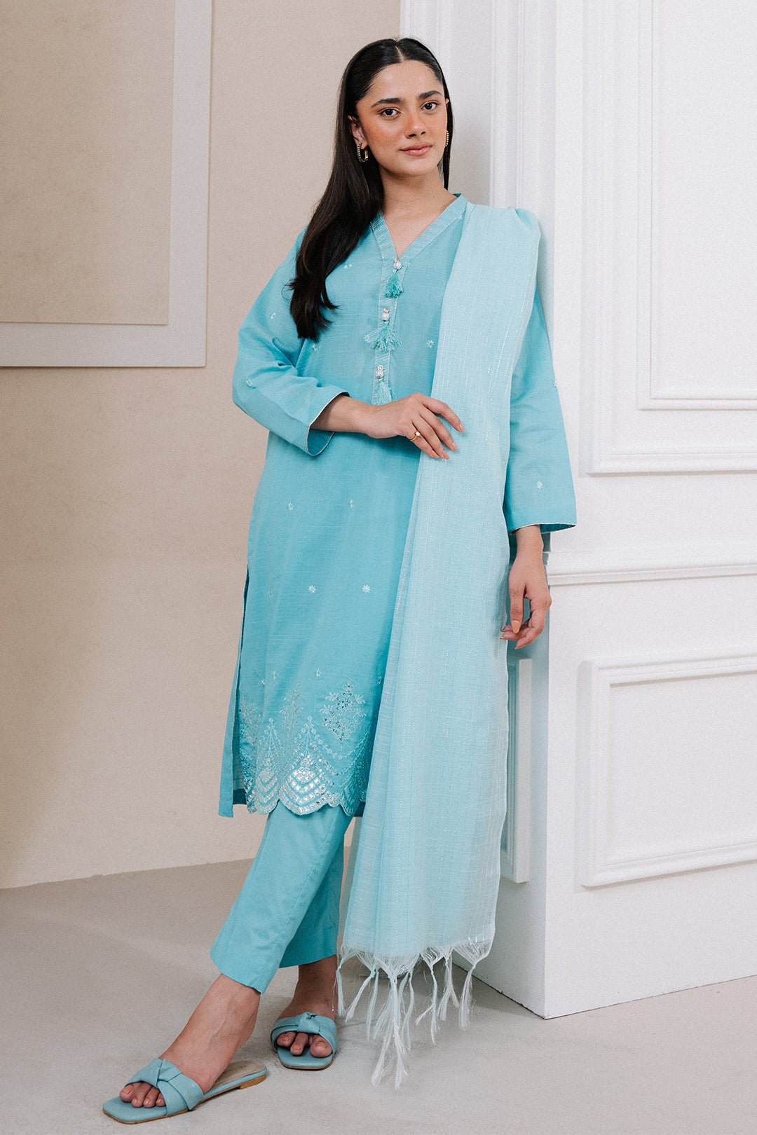 Shop Embroidered Kurta Dupatta Trouser Pret by Malbusaat, versatile Pakistani Dress at Malbusaat. Ready-made desi suits, Pakistani designer dresses online UK.