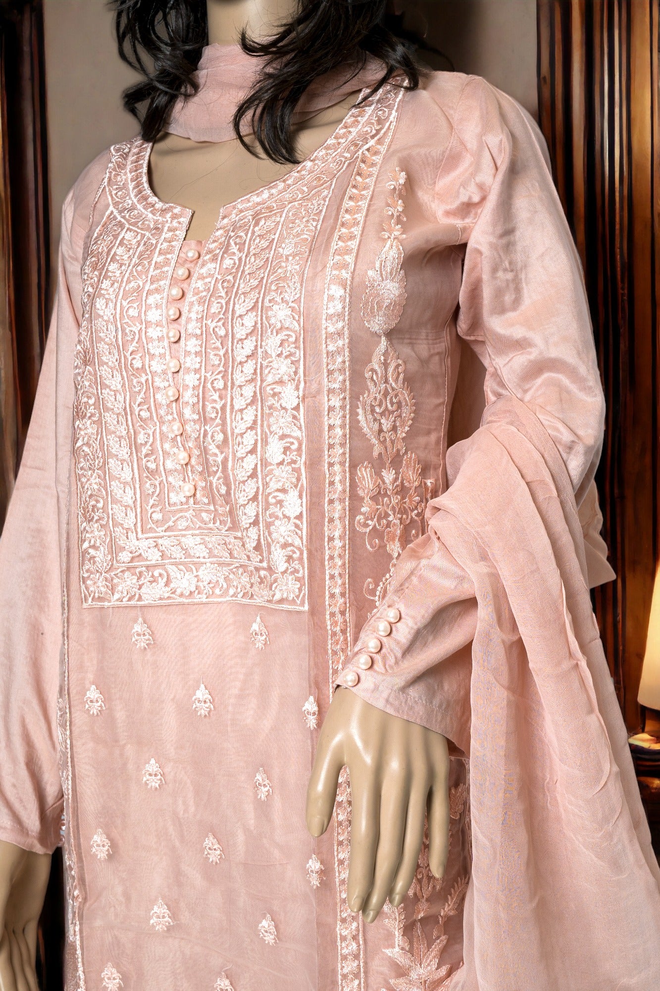 SEMI-FORMAL EMBROIDERED LINEN DRESS Pakistani Dress | Pakistani Pakistani Dresses RTW 3 PCS | Pakistani Pakistani Dresses RTW 3 PCS | www.malbusaat.co.uk