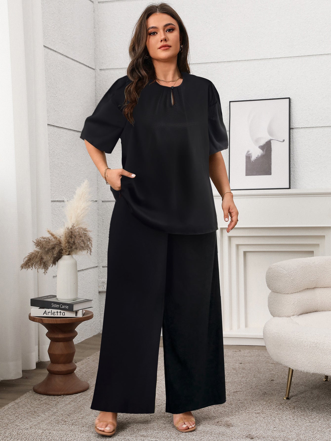 Black Crew Neck Wide Leg Pants Set in - by Malbusaat