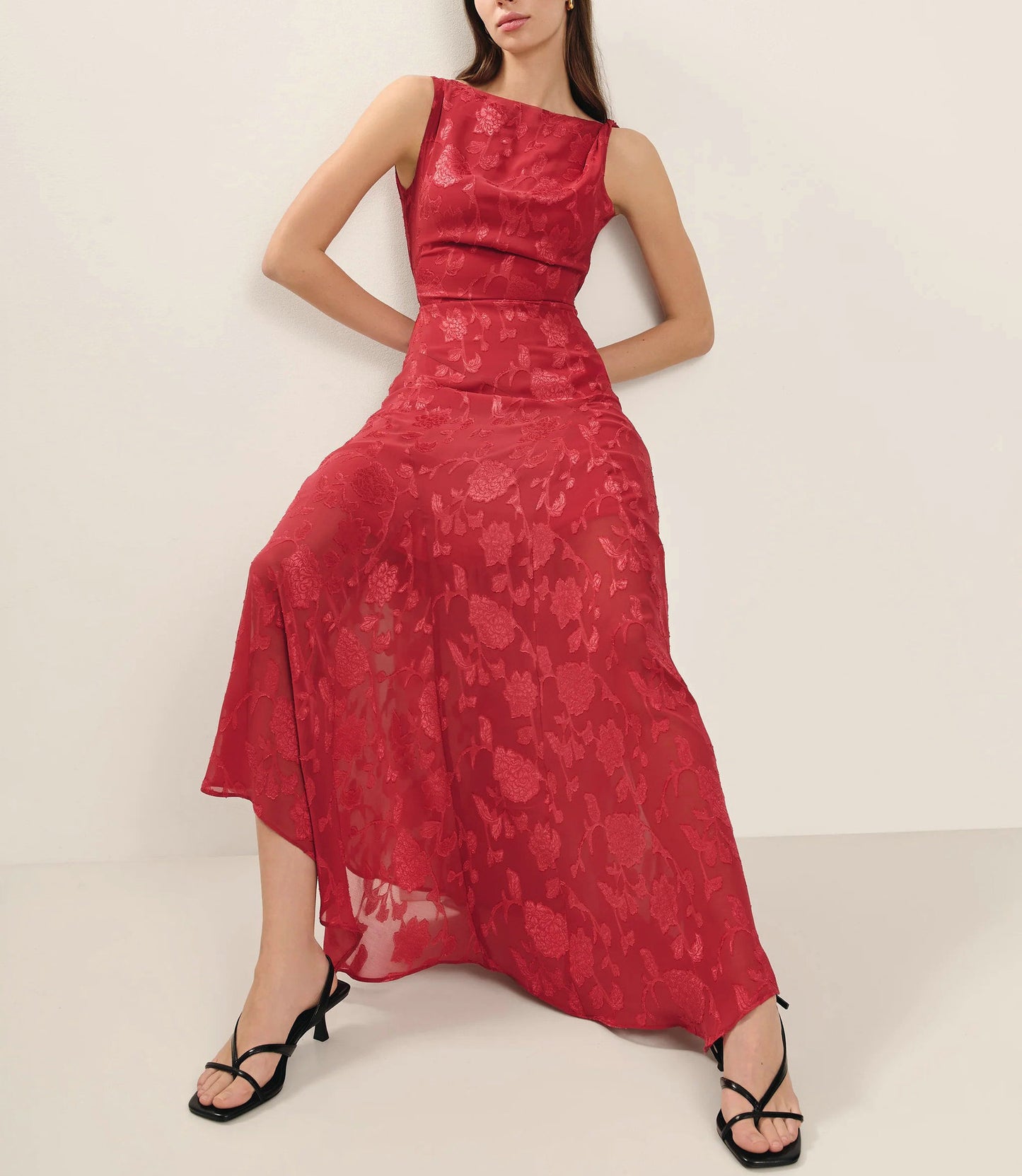 Red Lace Backless Floral Maxi Dress