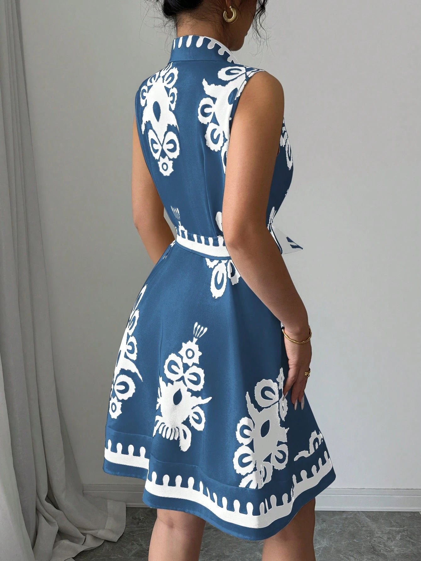 Graphic Sleeveless Shirt Dress in - by Malbusaat
