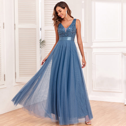 Elegant Tulle Embroidered V-Neck Maxi