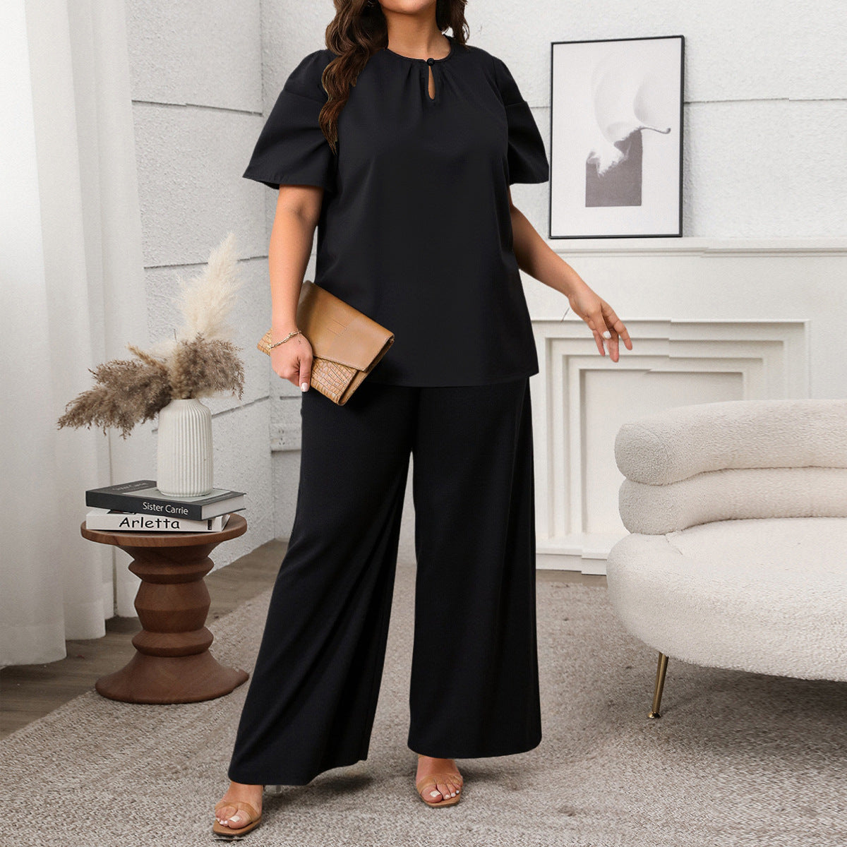 Black Crew Neck Wide Leg Pants Set in - by Malbusaat