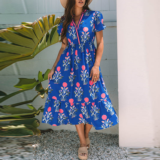 Retro Floral Dress in - by Malbusaat
