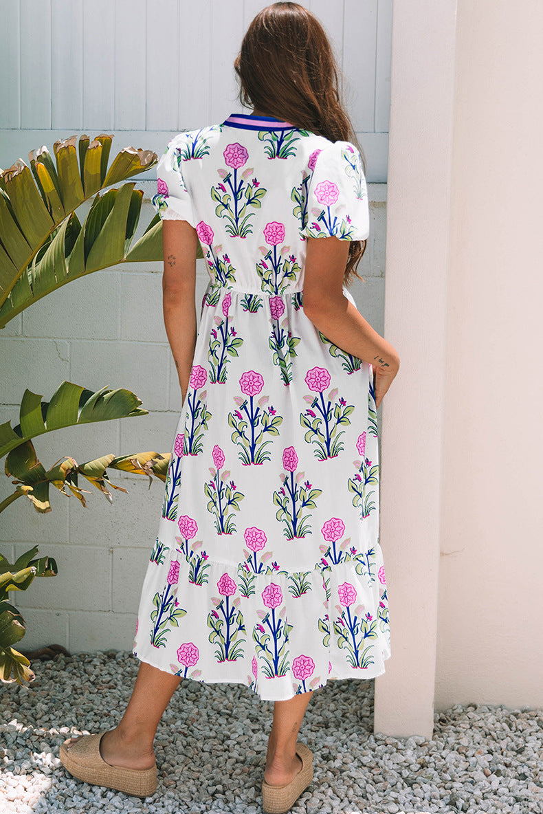 Retro Floral Dress in - by Malbusaat