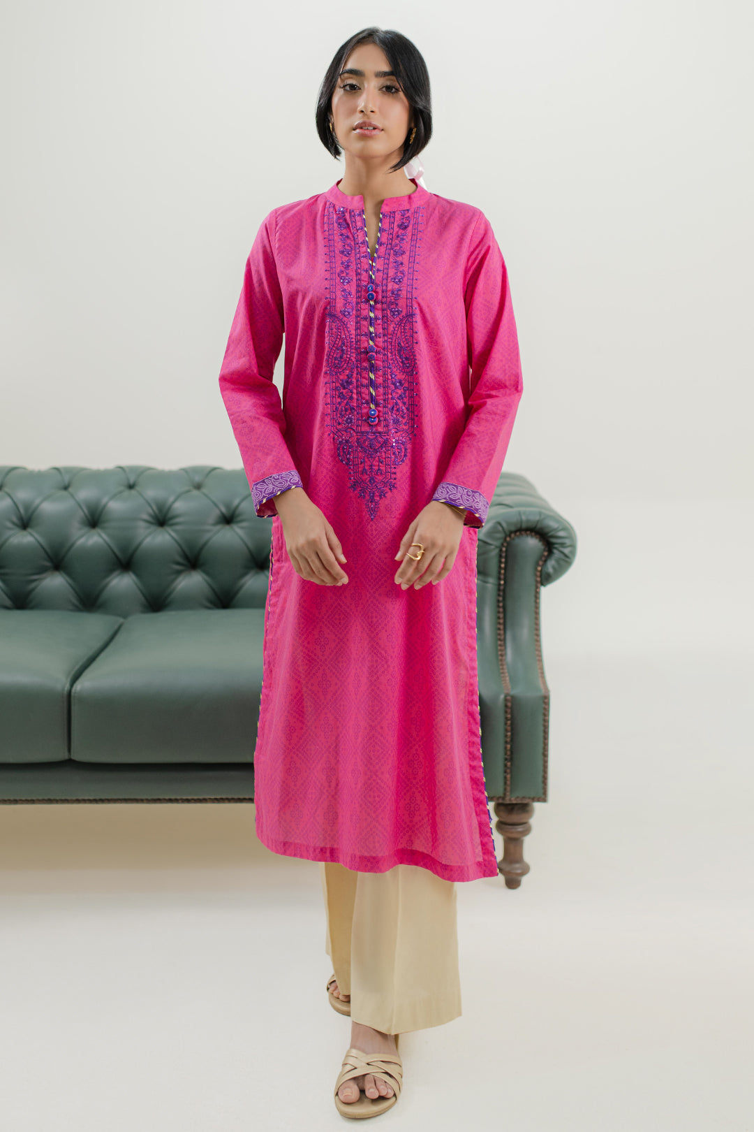 Shop Pink Kurta with Detailed Neckline by Malbusaat, versatile Pakistani Dresses at Malbusaat. Ready-made desi suits, Pakistani designer dresses online UK.