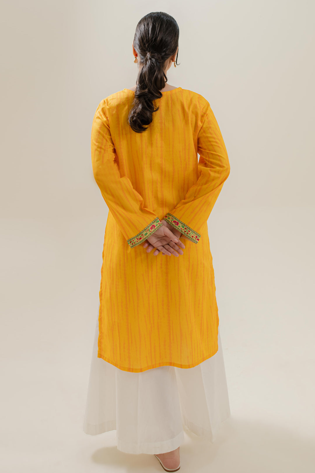 Simple Kurta For Stylish Look in - Pakistani Dresses by Malbusaat