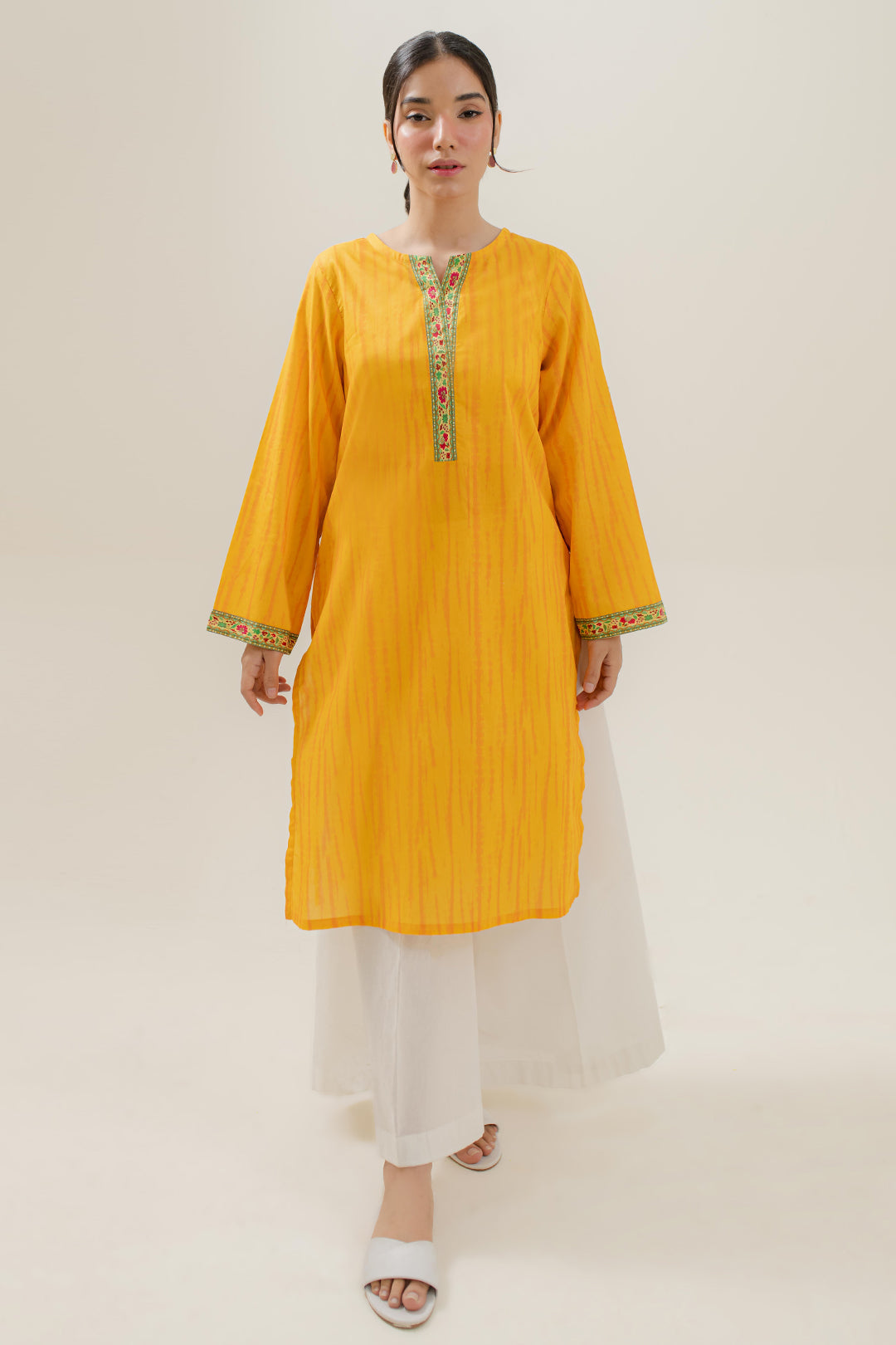 Simple Kurta For Stylish Look in - Pakistani Dresses by Malbusaat