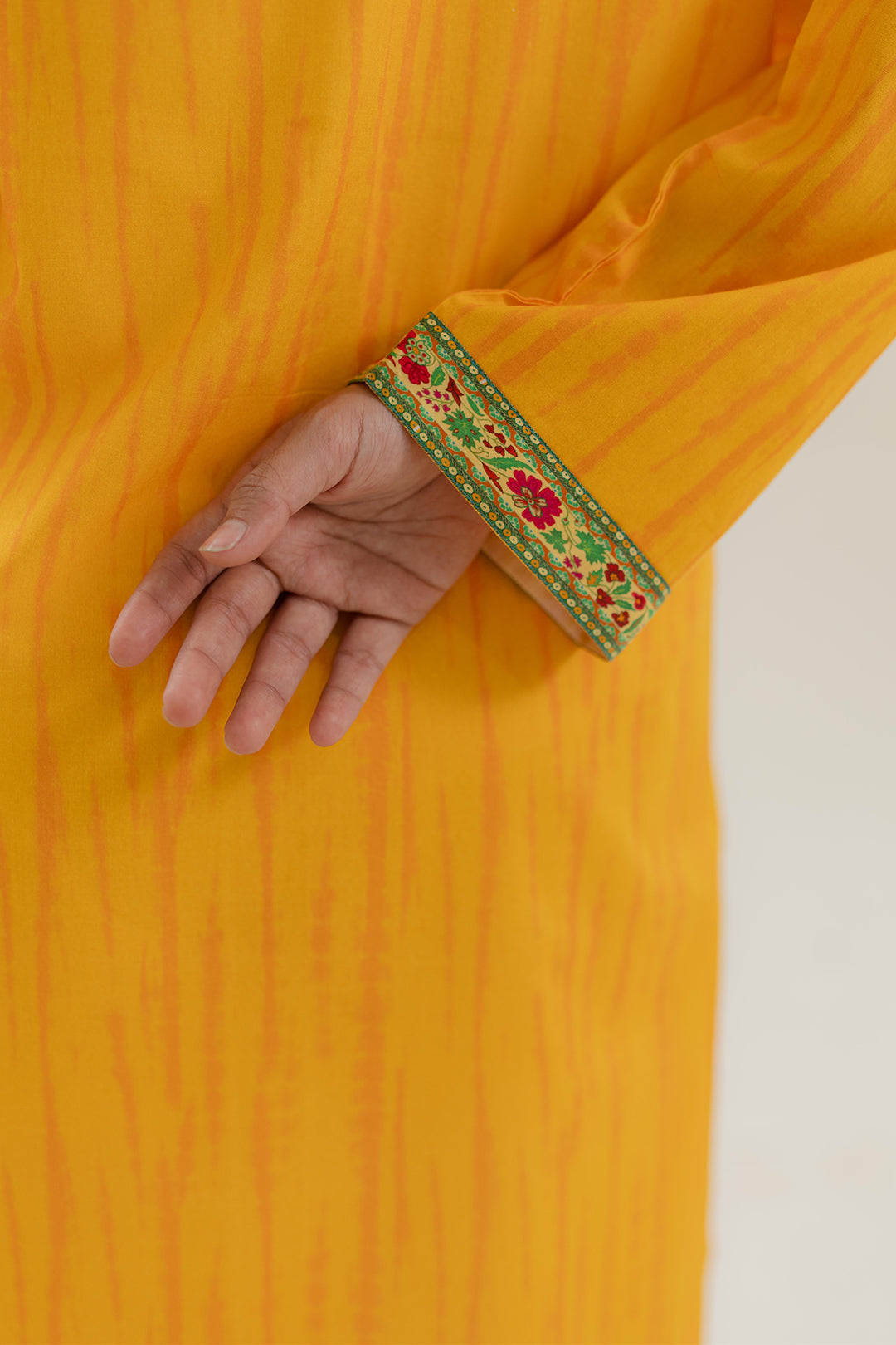 Simple Kurta For Stylish Look in - Pakistani Dresses by Malbusaat