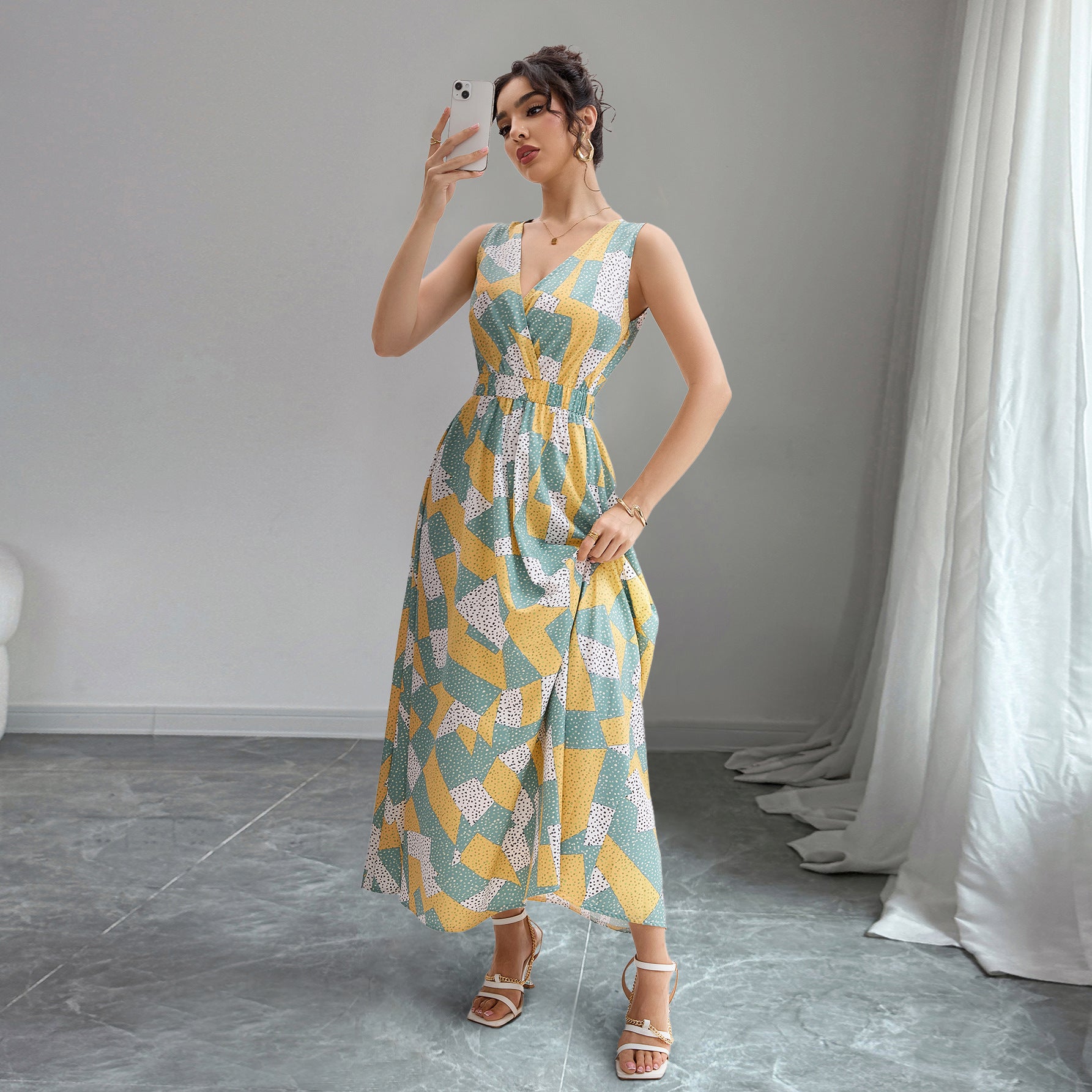 Elegant Waist Slimming Maxi in Multi - by Malbusaat