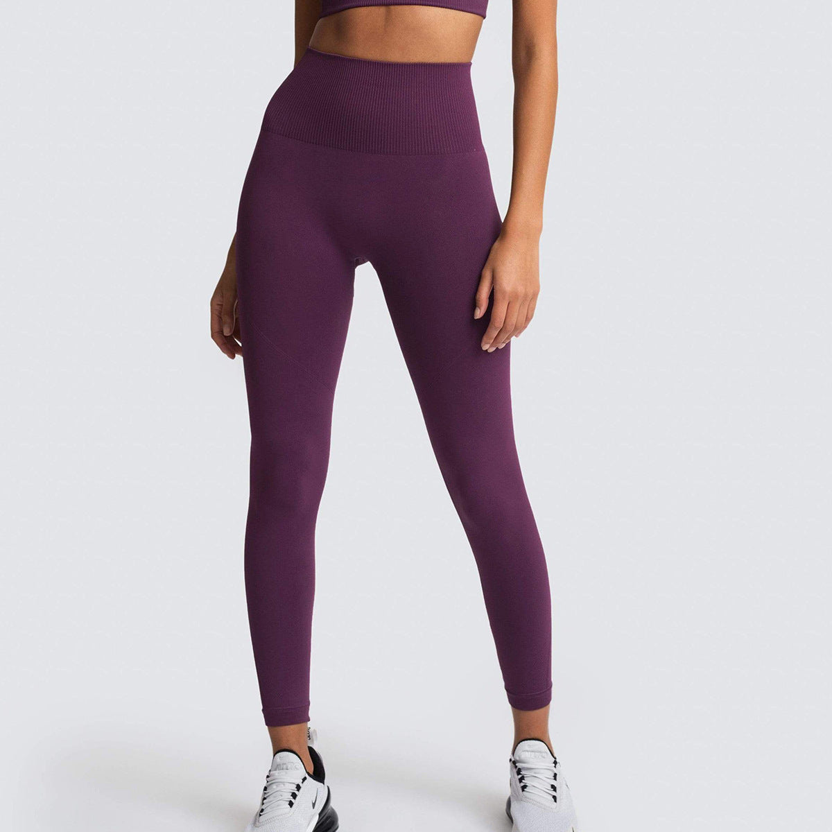 Seamless Solid Color Breathable Quick-Drying Fitness Pants in - by Malbusaat